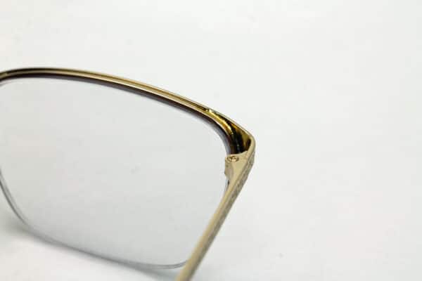 Lens trim frame right after 600x400 - Lens Trim Frame Weld for Eyeglasses - Right