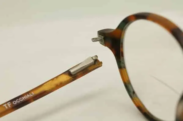 Vintage Eyeglasses left Hinge broken